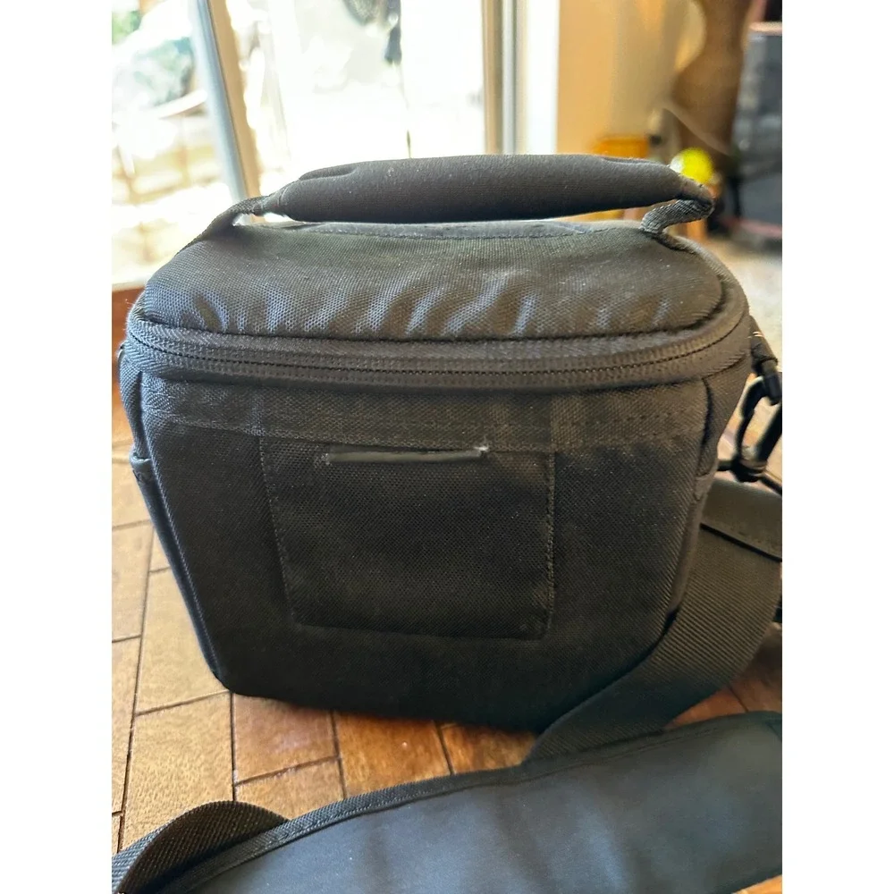 Lowepro Camera Bag Black Padded Shoulder Strap All Weather Cover Organizer‎ Case
